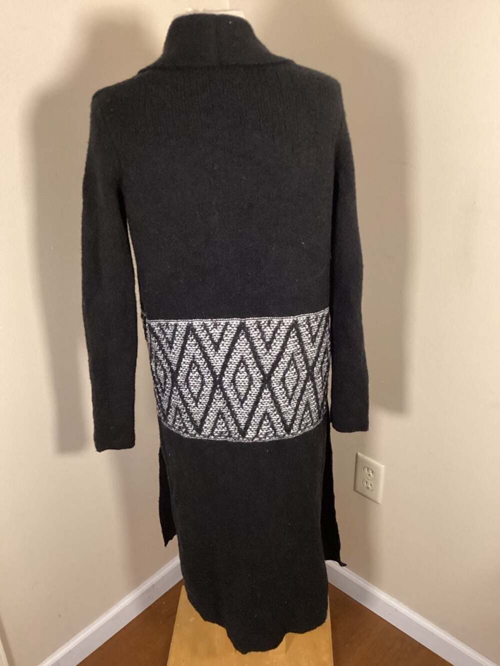 Bobeau Diamond Print Shawl Collar Longline Cardigan - Picture 3 of 3
